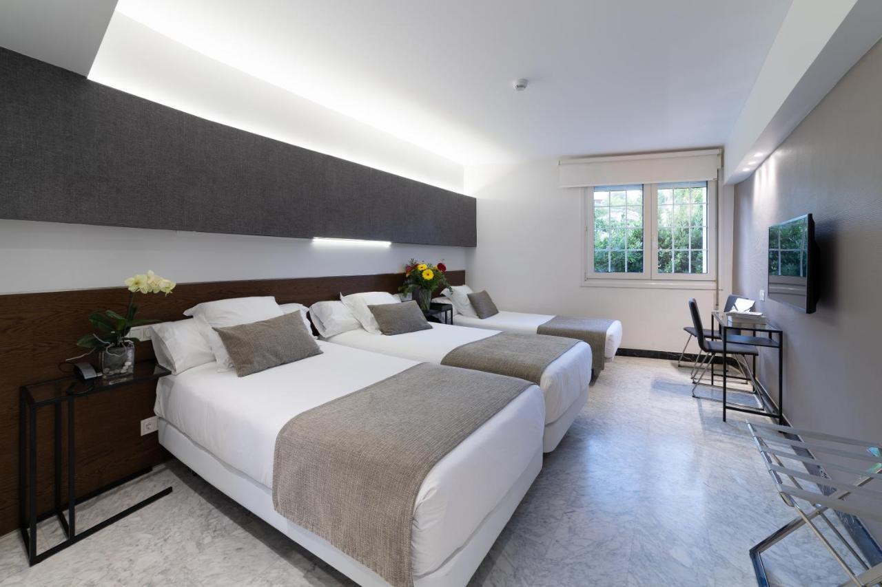 Hotel Avenida San Sebastian Bagian luar foto